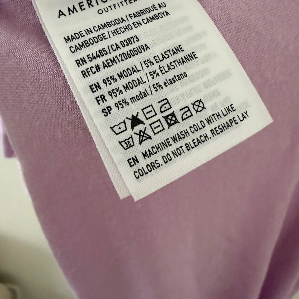 AE SOFT & SEXY VNECK Purple Size S NWT - Picture 5 of 6
